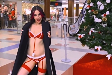 Парню подарю новогоднее фото, а себе — секс с незнакомцем в Zara